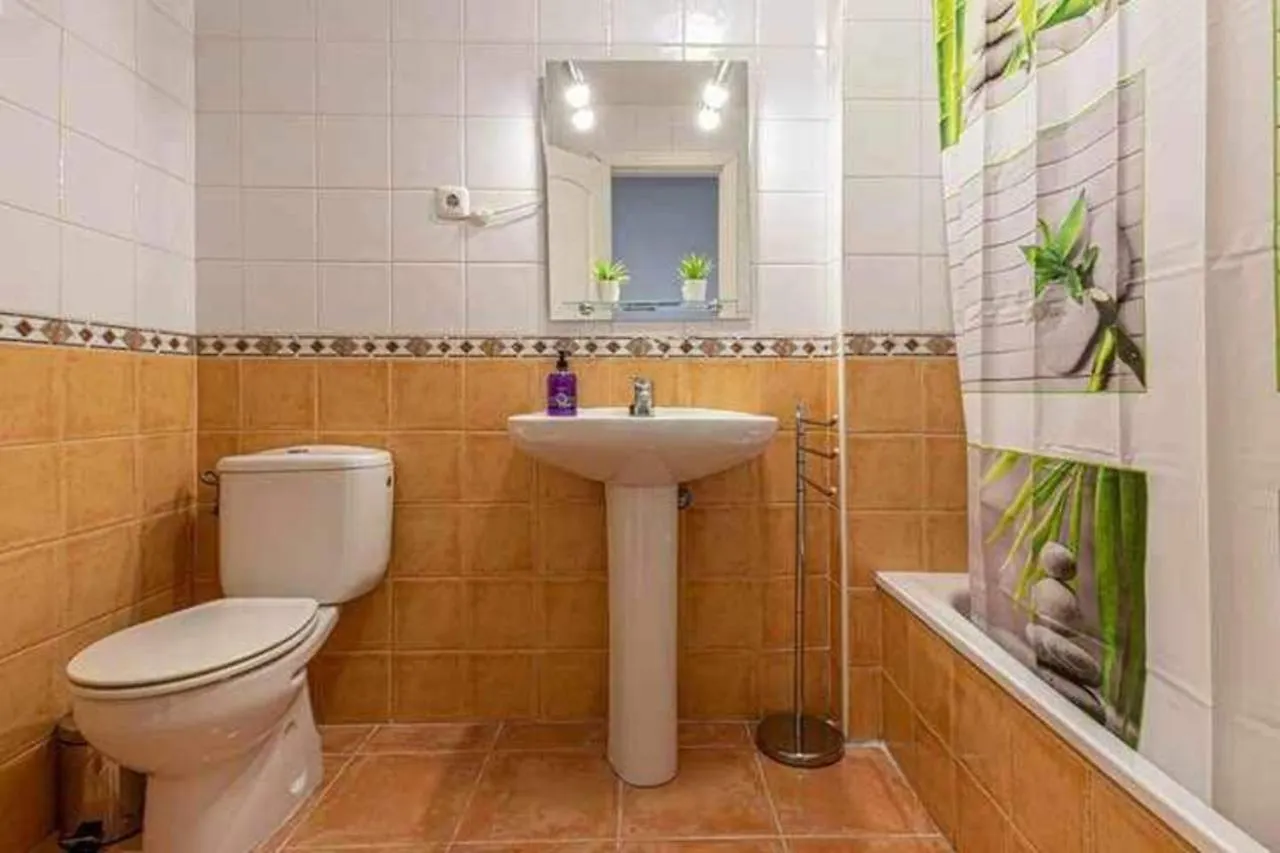 797 Holiday Rentals - Precioso Piso Para 6 Con Vista Al Mar 180 Grados Benalmádena 0*,  Espagne