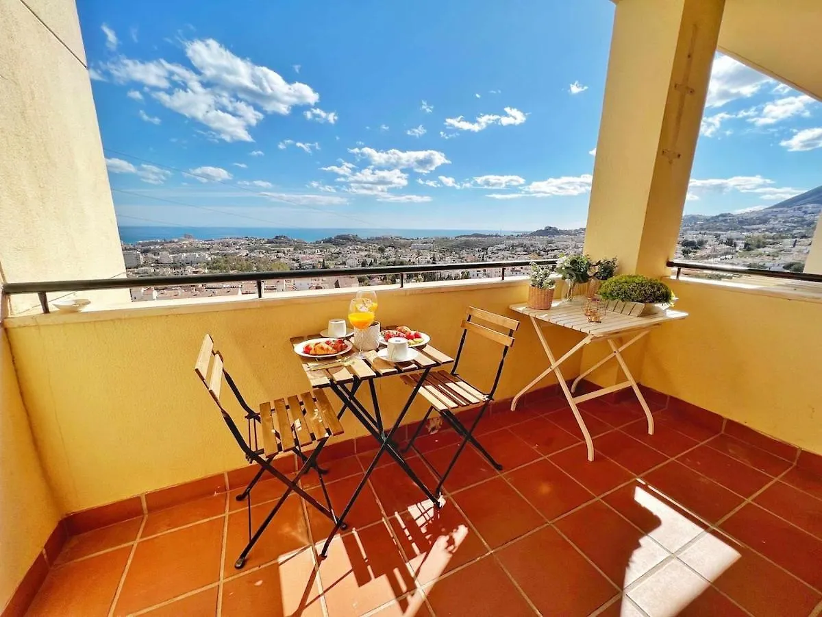 Apartamento 797 Holiday Rentals - Precioso piso para 6 con vista al mar 180 grados Benalmádena España